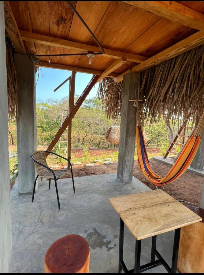 Sasy Tipis Hotel Santa Catalina Exterior photo